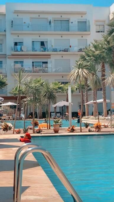 Superbe Appartement En Residence Balneaire Bouznika Exterior foto